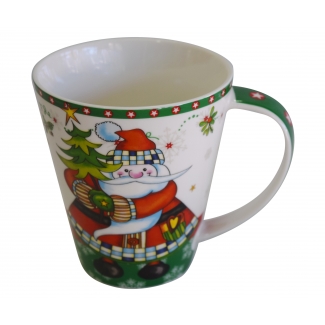 Kaffeebecher mit weihnachtlichen Motiven